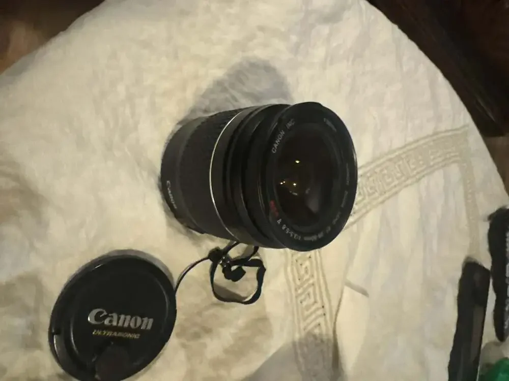 Canon EF 28-80mm f/3.5-5.6 V USM Ultrasonic Zoom Lens